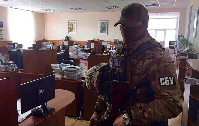 СБУ в пункте пропуска задержала "депутата ЛНР"