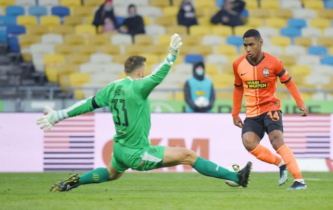 "Шахтер" обыграл "Рух" и временно возглавил УПЛ