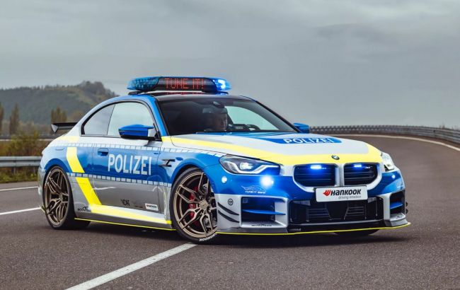 Для поліції створили спеціальний спорткар BMW M2