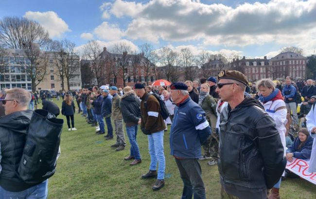 В Амстердаме задержали более 50 участников антикарантинных демонстраций