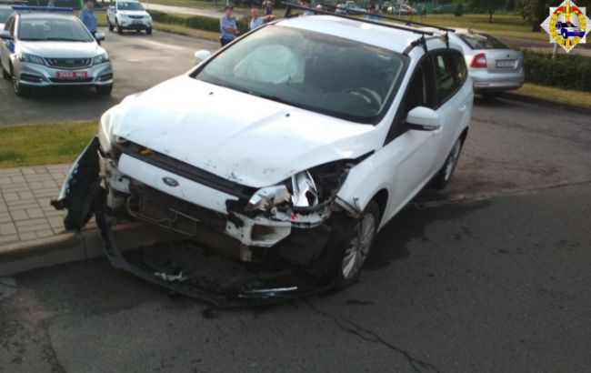 В Минске мужчина на автомобиле штурмовал посольство России