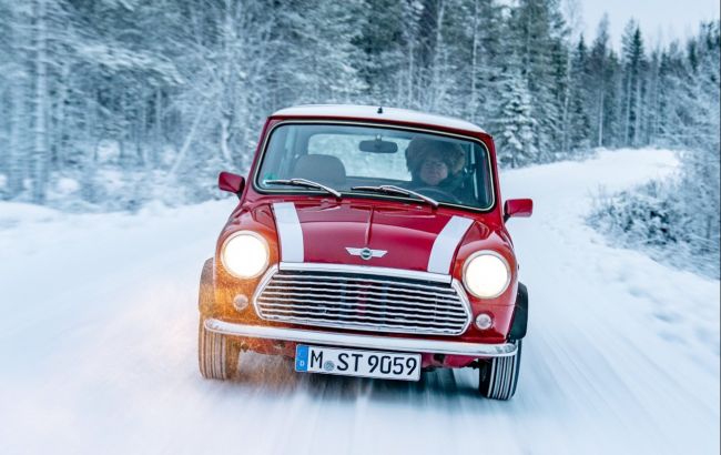 Як раніше їздили взимку: автопригоди до ери підігрівачів і шипів
