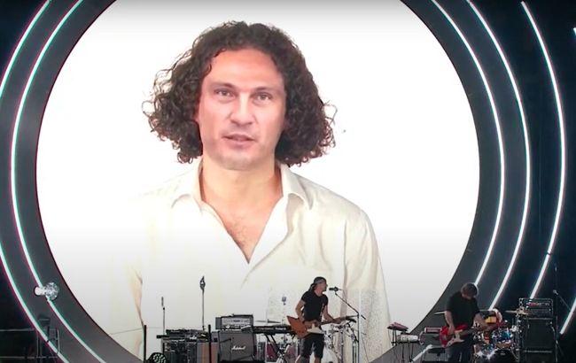 На&nbsp;концерте ко Дню Независимости "воскресили" Кузьму Скрябина (видео)