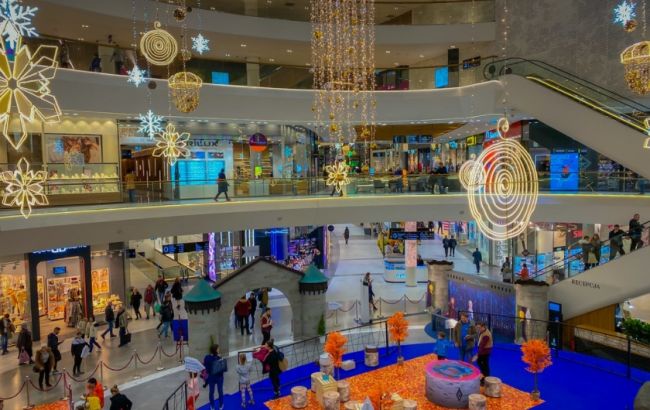 У Польщі дозволили відкрити торгові центри та магазини