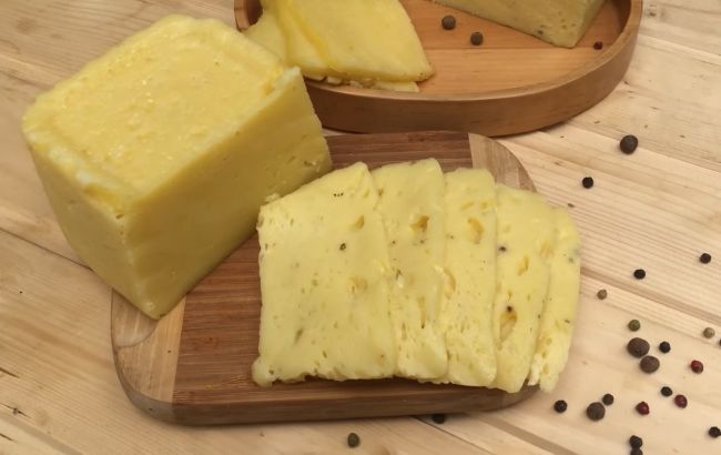 Твердый домашний сыр "с дырочками", после которого вы забудете про магазинный