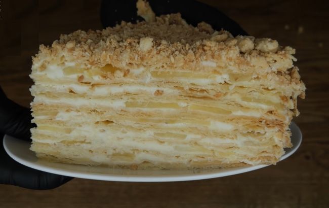 Яблучний "Наполеон" з казковим кремом: готуємо найсмачніший пиріг