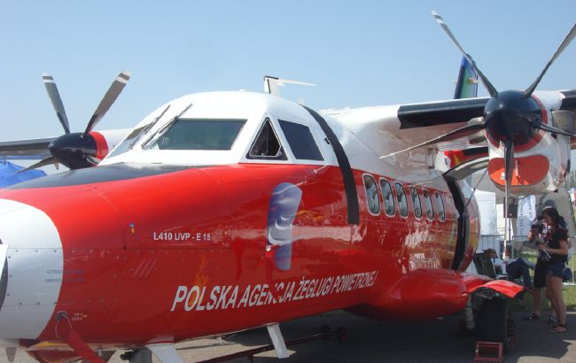 Російський винищувач намагався завадити польоту польського літака над Чорним морем