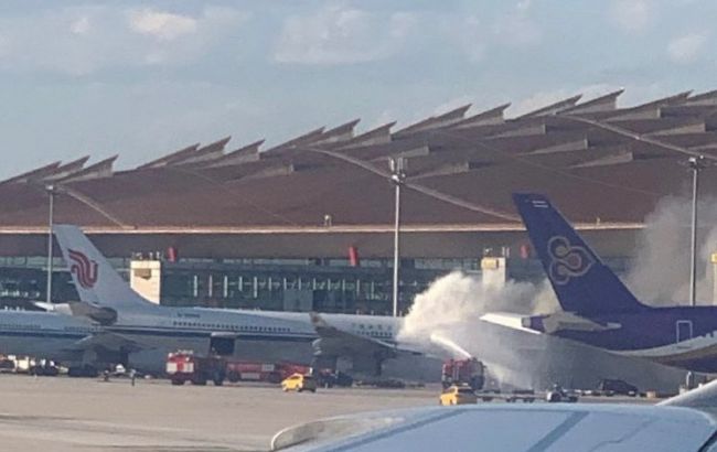 В Пекине при взлете загорелся самолет с пассажирами