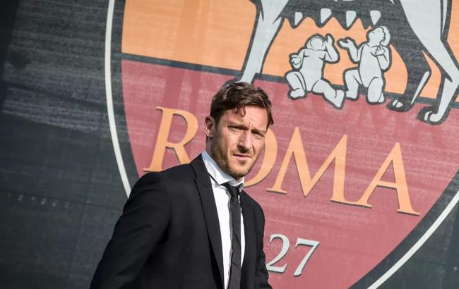 Капитан "Ромы" Тотти завершил карьеру игрока