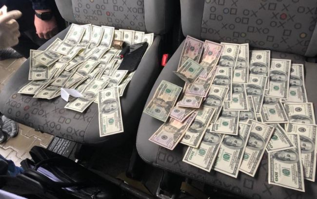 Руководителя таможенного поста "Ковель" задержали на взятке