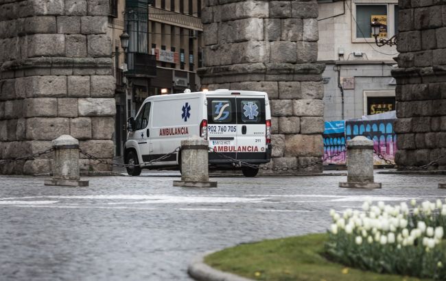 В Іспанії автобус із туристами перекинувся в горах, постраждало більше 10 людей