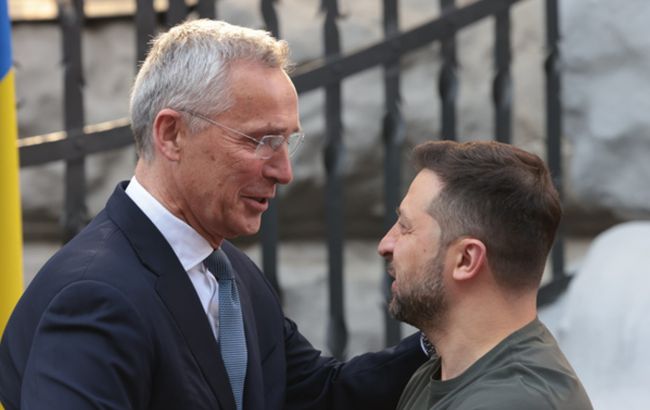 Зеленський прибув до штаб-квартири НАТО і візьме участь у засіданні "Рамштайн"