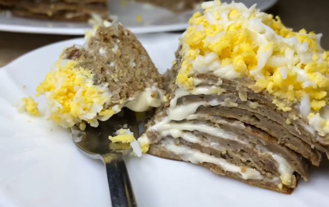 Печінковий торт з "секретом": тепер ви готуватимете тільки так