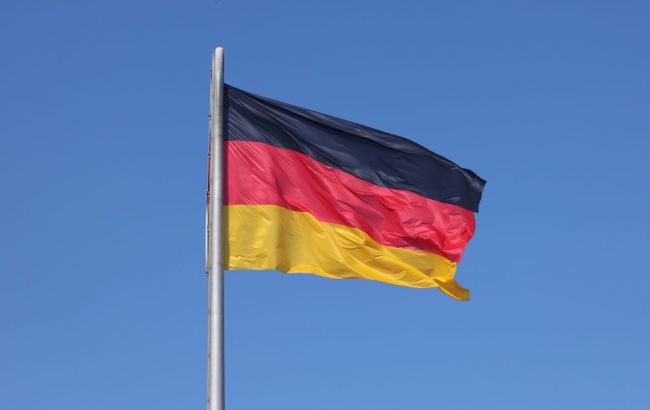 У Німеччині за символіку "рашистів" чоловіка зобов'язали задонатити українцям