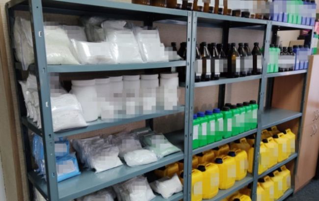 Бывшего преподавателя химии одного из вузов Киева подозревают в изготовлении амфетамина