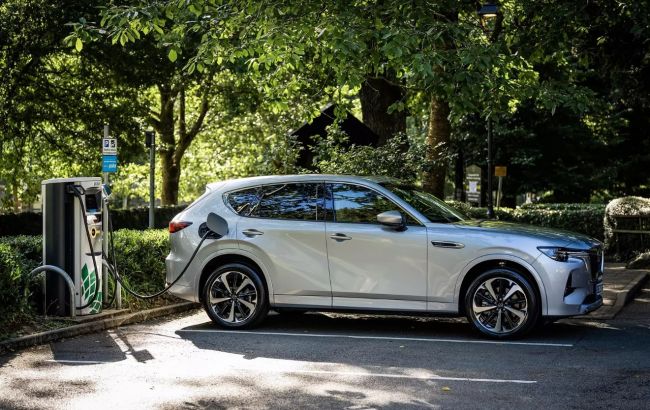 Кросовер ​​Mazda CX-60 у Європі оновили: що змінилось