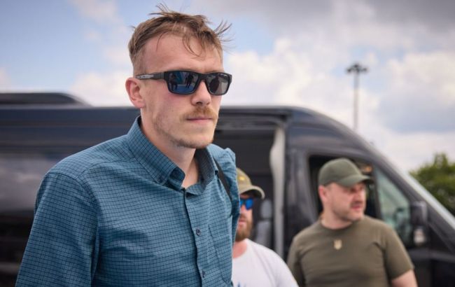 Прокопенко знову з "Азовом". Чим займається "Редіс" після повернення