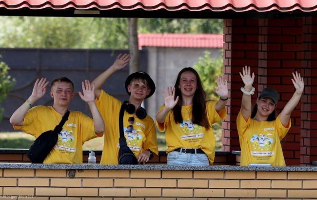 Відпочинок та оздоровлення дітей, постраждалих від війни: триває реєстрація на "Блогер Кемп" Фонду Ахметова