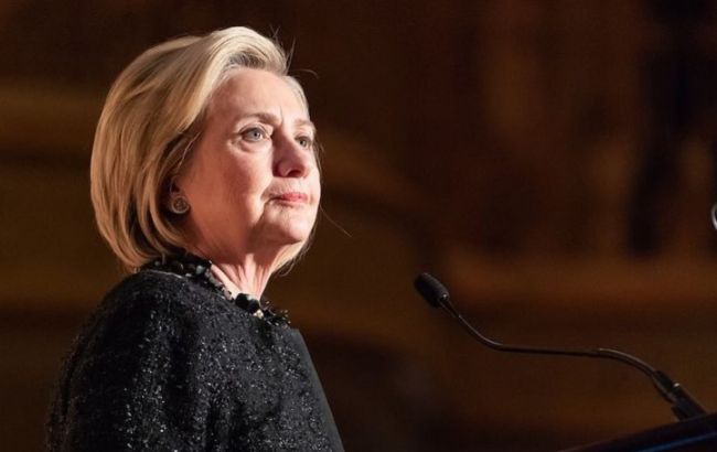 "Сделано". Клинтон отреагировала на блокировку Twitter-аккаунта Трампа