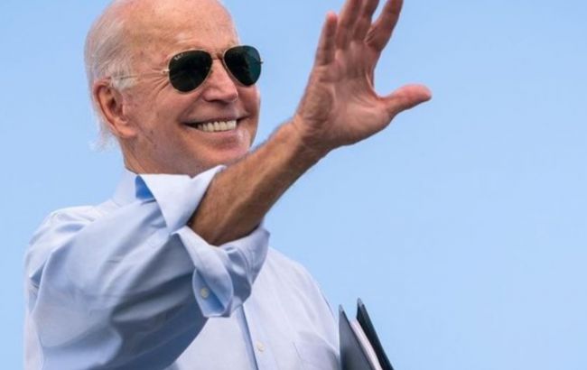 Байден поручил изучить ситуацию с Навальным и действиями российских хакеров в США