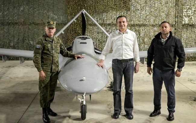Косово взяло на озброєння армії "байрактари", прем&rsquo;єр показав закуплені в Туреччини БПЛА