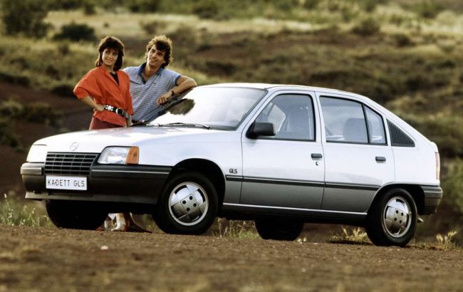 Автомобілі-близнюки: ТОП-5 найбільш цікавих пар машин