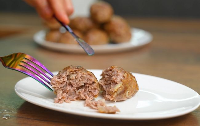 Простой способ обжарки, который сделает ваши котлеты пышными, сочными и румяными