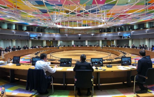 ЕС одобрил временную торговую сделку с Британией