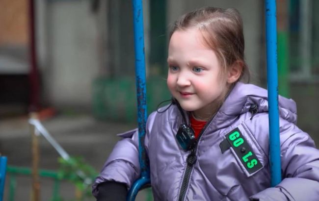 Хочу, чтобы закончилась война: история 6-летней Вероники из разрушенного дома в Днепре в музее "Голоса мирных"