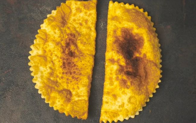 Чебуреки вдома "як на морі": важливі правила приготування шедевру