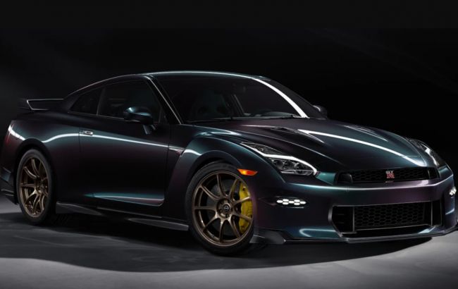 Nissan снимает с производства легендарный суперкар GT-R: прием заказов закрыт