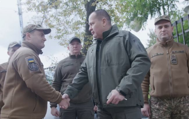 "Украинская команда" передала защитникам 75-й автомобиль с начала полномасштабного вторжения