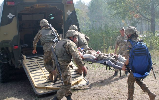 Медицинская служба ВСУ обеспечена специальной техникой на 80%