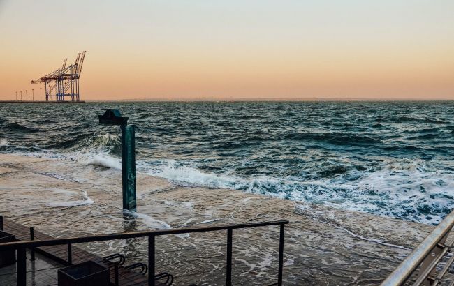 В Одессе из-за обстрела оккупантов пострадало несколько домов. Жертв нет, - ОВА