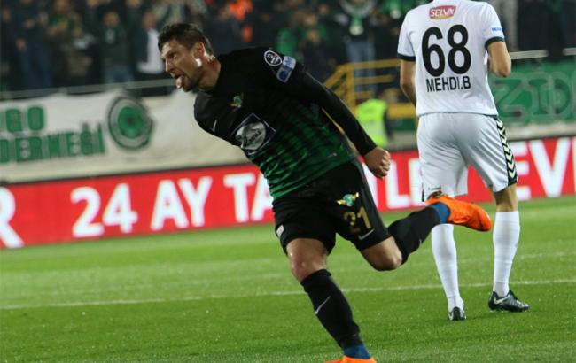 Селезнев и еще семь легионеров вызваны в сборную Украины