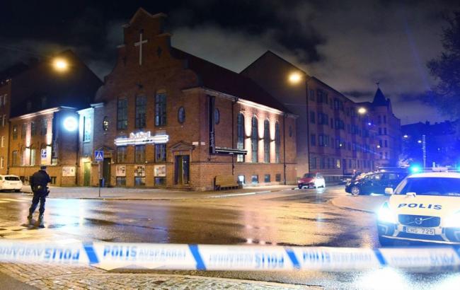 В Швейцарии у ночного клуба прогремел взрыв