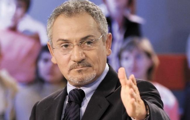 Защита ГРУшников хочет допросить Шустера