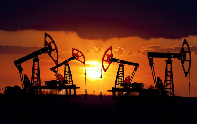 Цена нефти Brent опустилась ниже 50 долларов за баррель