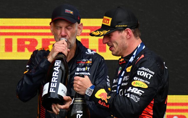 "Астон Мартін" націлився на Ферстаппена після переходу Ньюї