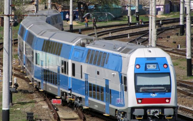 "Укрзализныця" назначила 11 дополнительных поездов на школьные каникулы