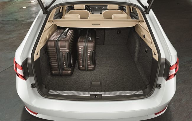 Для міста та подорожей: ТОП-5 великих універсалів з малою витратою палива