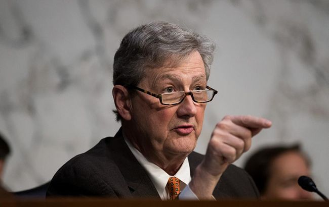 Сенатор Кеннеді відмовився від слів про втручання України у вибори США