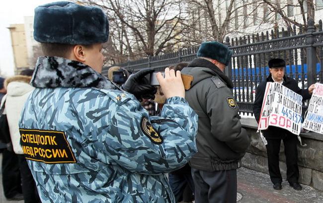 Правозащитники: минимум 6% россиян подвергались прослушке в РФ