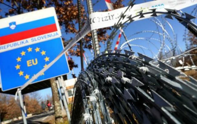 У Зеленского отреагировали на остановку украинцев на границе со Словенией