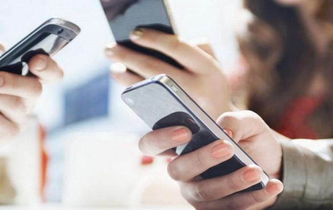 Спрос на "нетрадиционные телефоны" может вырасти к 2018, - Gartner