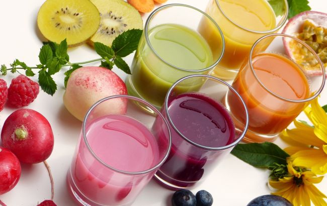 Лікарі назвали копійчаний сік, який здатен знизити тиск і холестерин