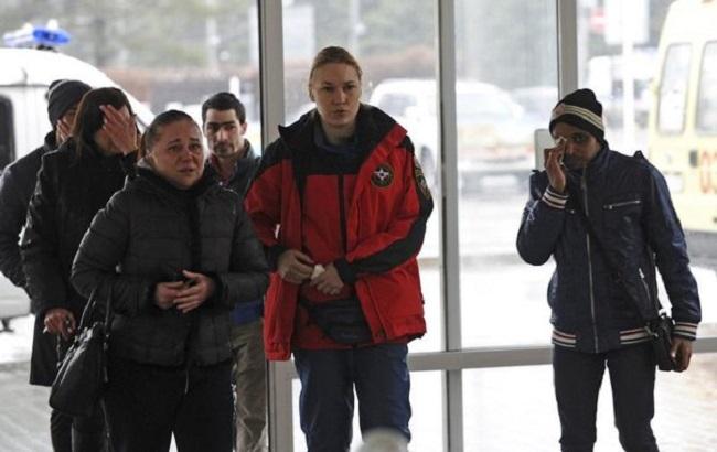 Авиакатастрофа в России: родственники погибших украинцев прибывают в Ростов