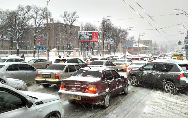 Пробки в Киеве достигли 6 баллов