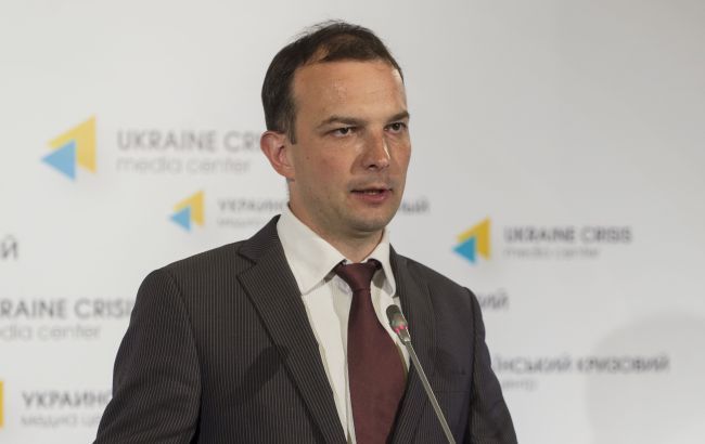 Соболев: КСУ может отменить закон о люстрации 16 апреля