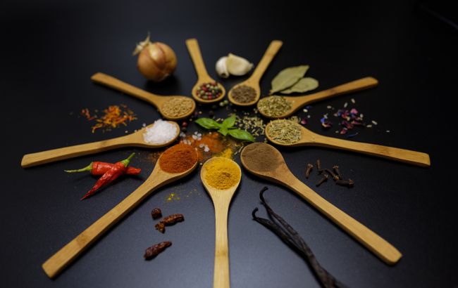 Эта дешевая приправа снижает риск болезней сердца: ее необходимо внести в рацион